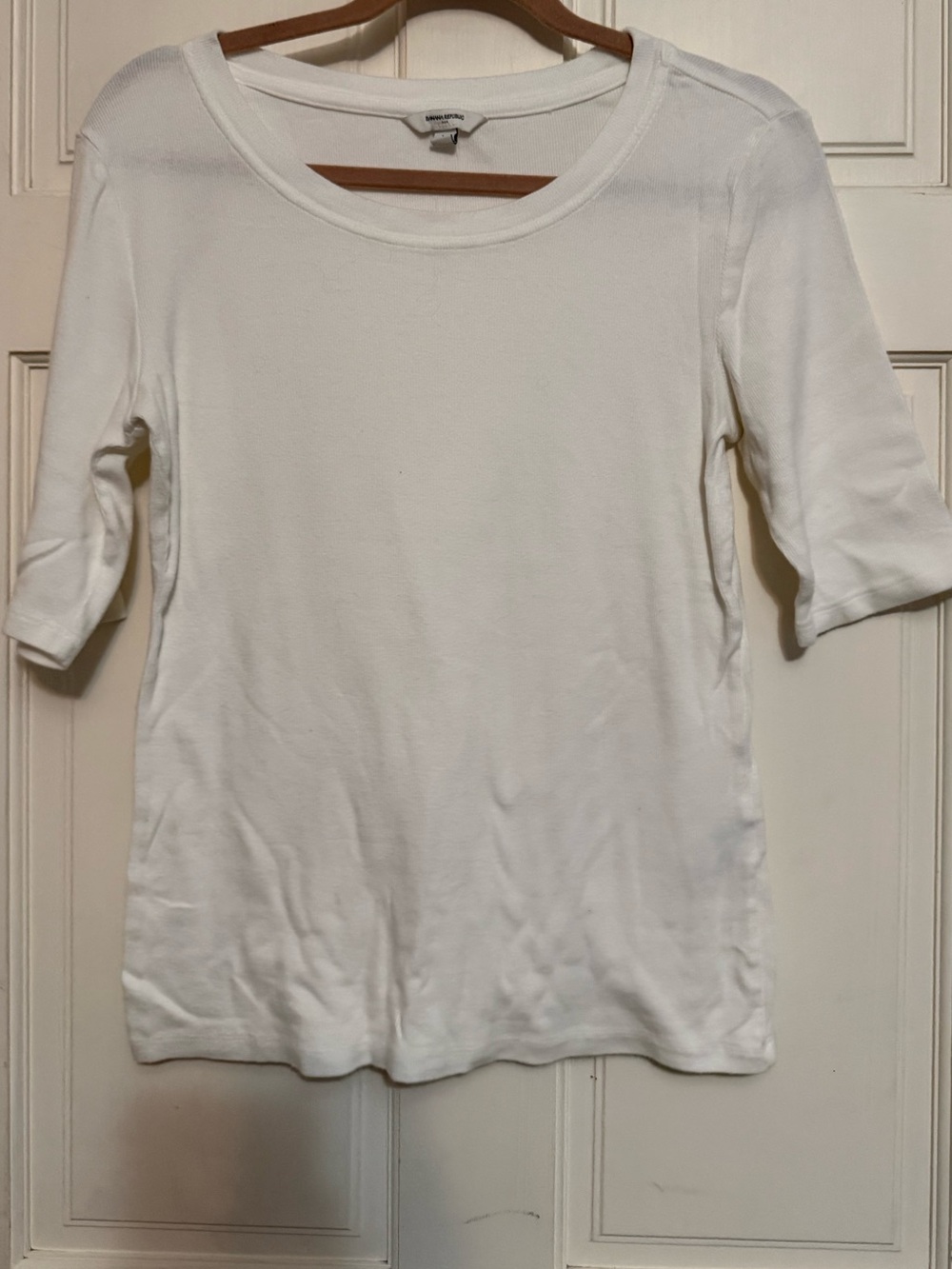 Banana Republic White Scoop Neck Ribbed 3/4 Sleeve Top